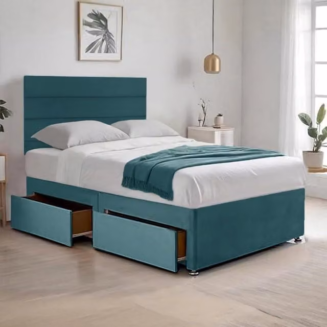 Bed Time UK Cosy Plush Super King Divan Bed with Hybrid Mattress, Drawers and 20 inch Headboard in Green Velvet Fabric, W/D/H: 200 x 200 cm – 1