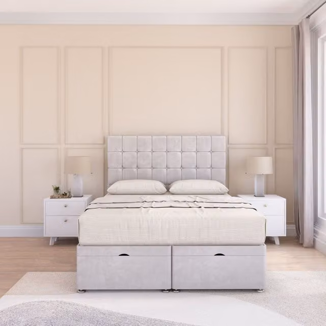 Sloomy Alabama Double Ottoman Bed with 26 Inch Headboard and Hybrid Memory Mattress in Silver