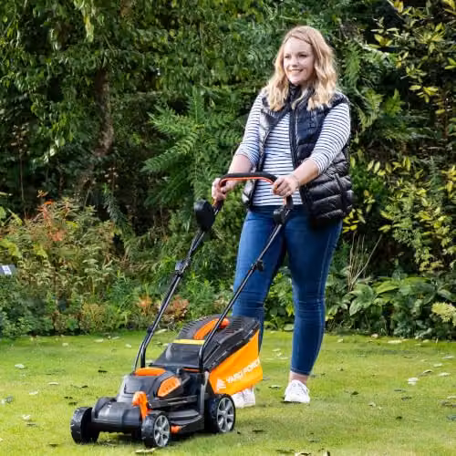 Yard Force CR20 20V Cordless Lawn Mower and Grass Trimmer Set in Black and Orange with 33cm Cutting Width, 30L Collection Bag, Rechargeable Battery and Charger Included – 2