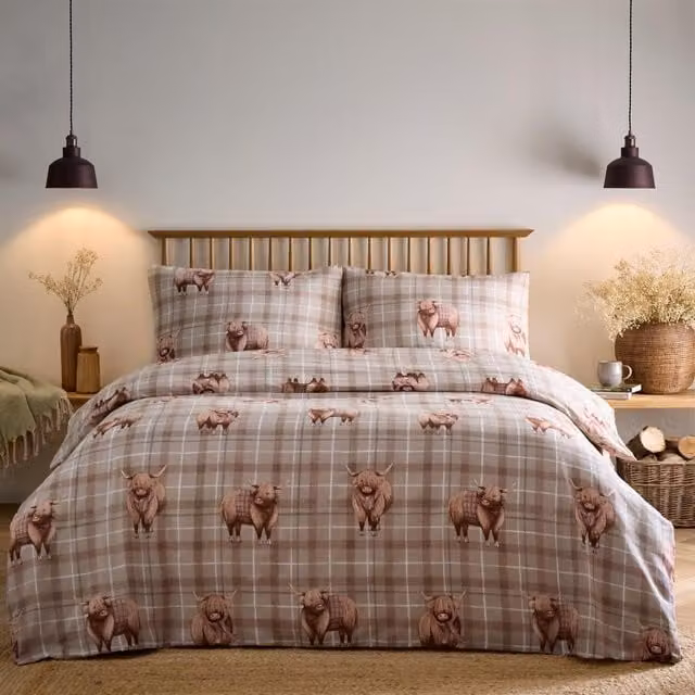 Portfolio Home Highland Cow Checked Duvet Cover and Pillowcase Set in Beige and Brown, W: 180 cm, H: 200 cm