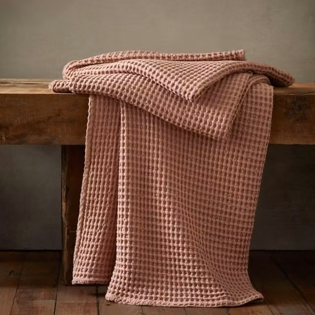 Pineapple Elephant Jaipur Chunky Waffle Cotton Throw Pink W/D/H: 150 x 200 cm