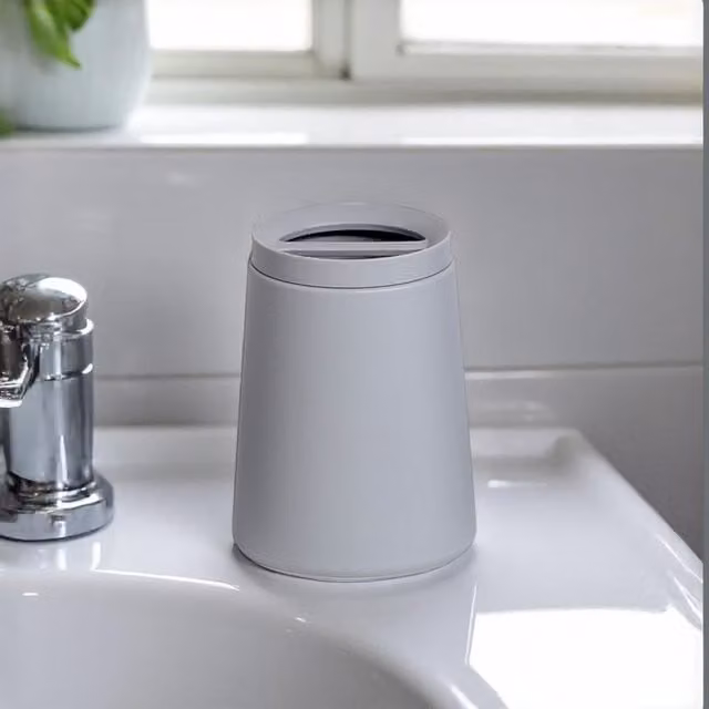 Showerdrape Garda Freestanding Plastic Toothbrush Holder in Light Grey