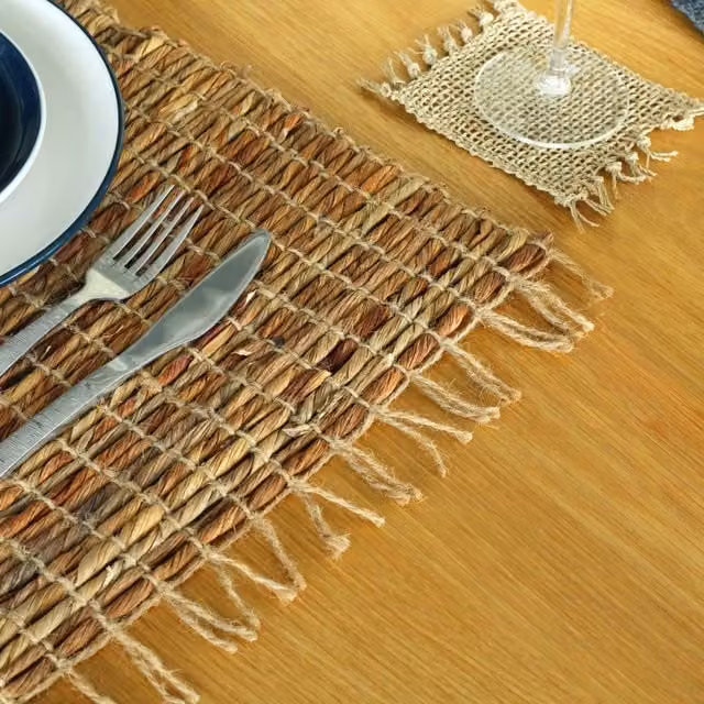 KDMK Handcrafted Natural Water Hyacinth Placemat with Robusta Fringe, Brown