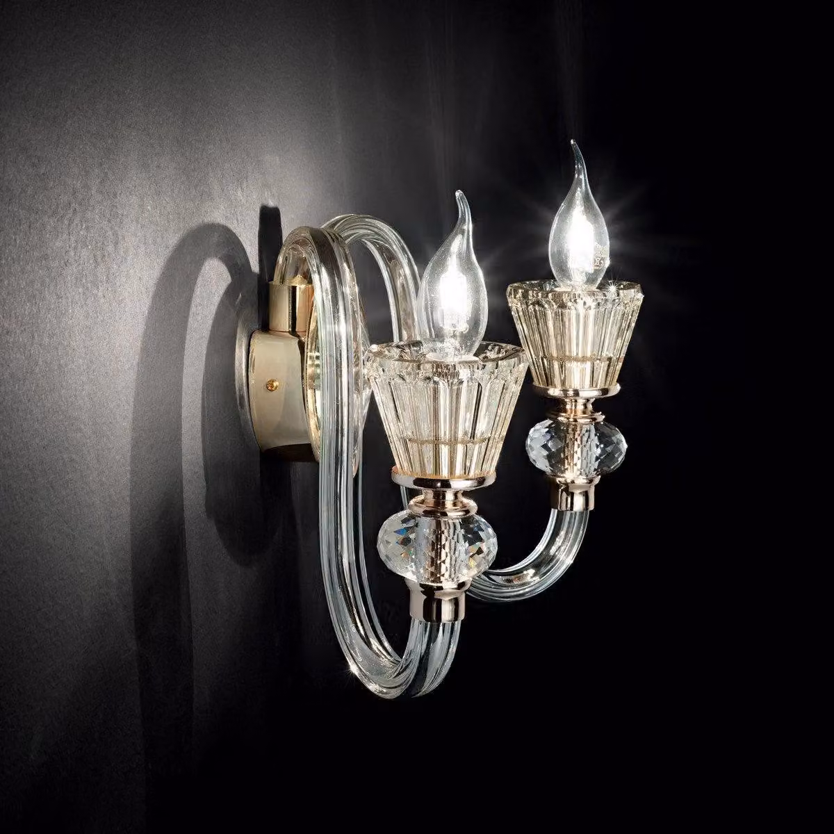 Netlighting Strauss 2-Light Glass and Crystal Wall Light in Gold and Transparent with E14 Base – 2