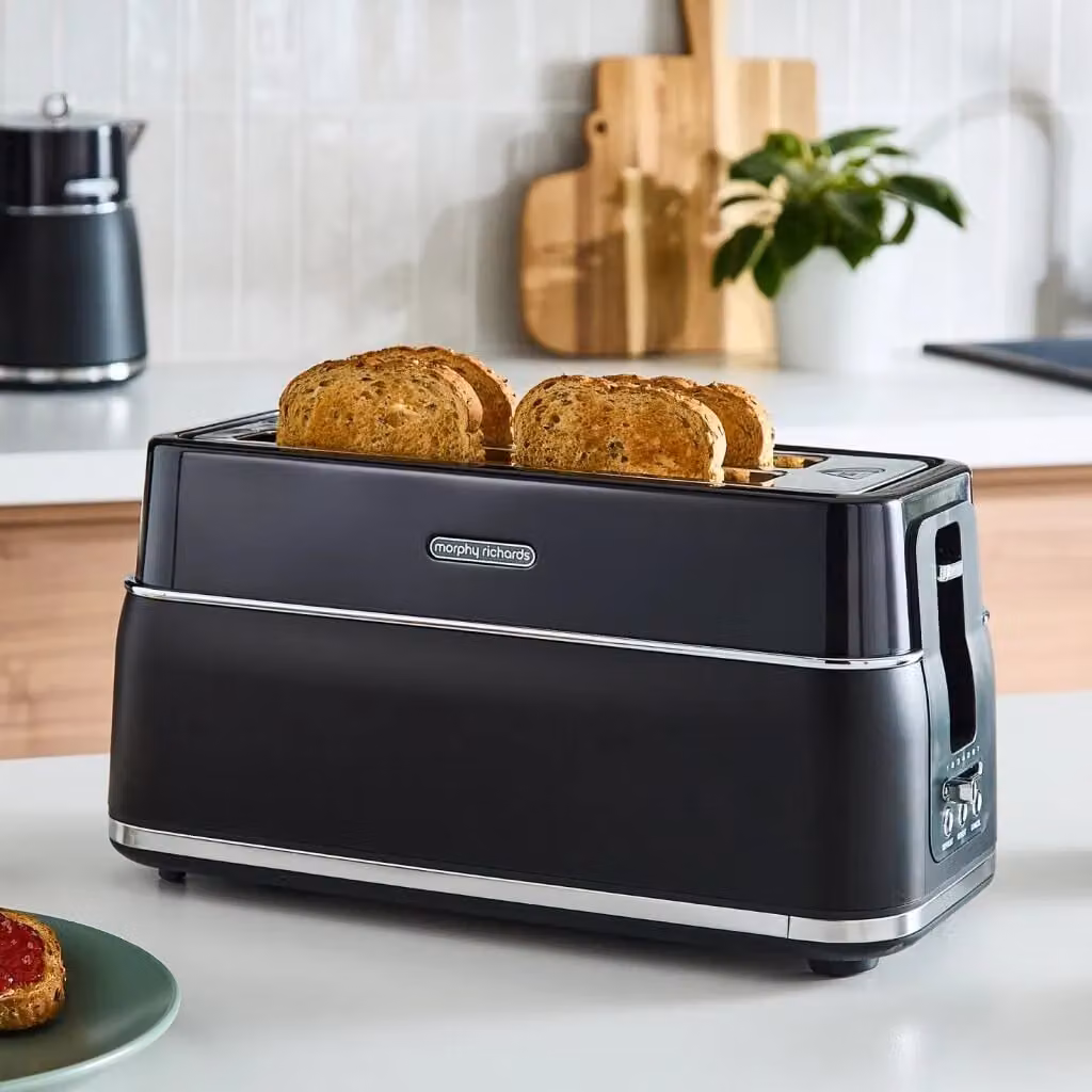 Morphy Richards Signature Black Kettle and 4 Slice Toaster Set – 2
