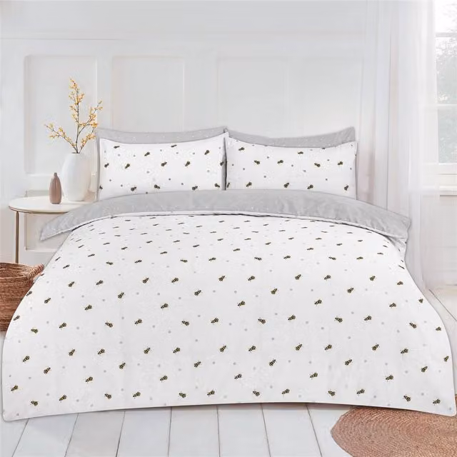 Dreamscene White Bee Spotty Cotton Polyester Duvet Cover Set, 200 x 200 cm