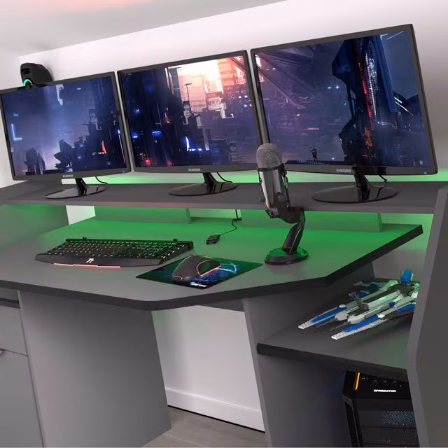 Parisot Modern Gaming Desk in Black and Grey