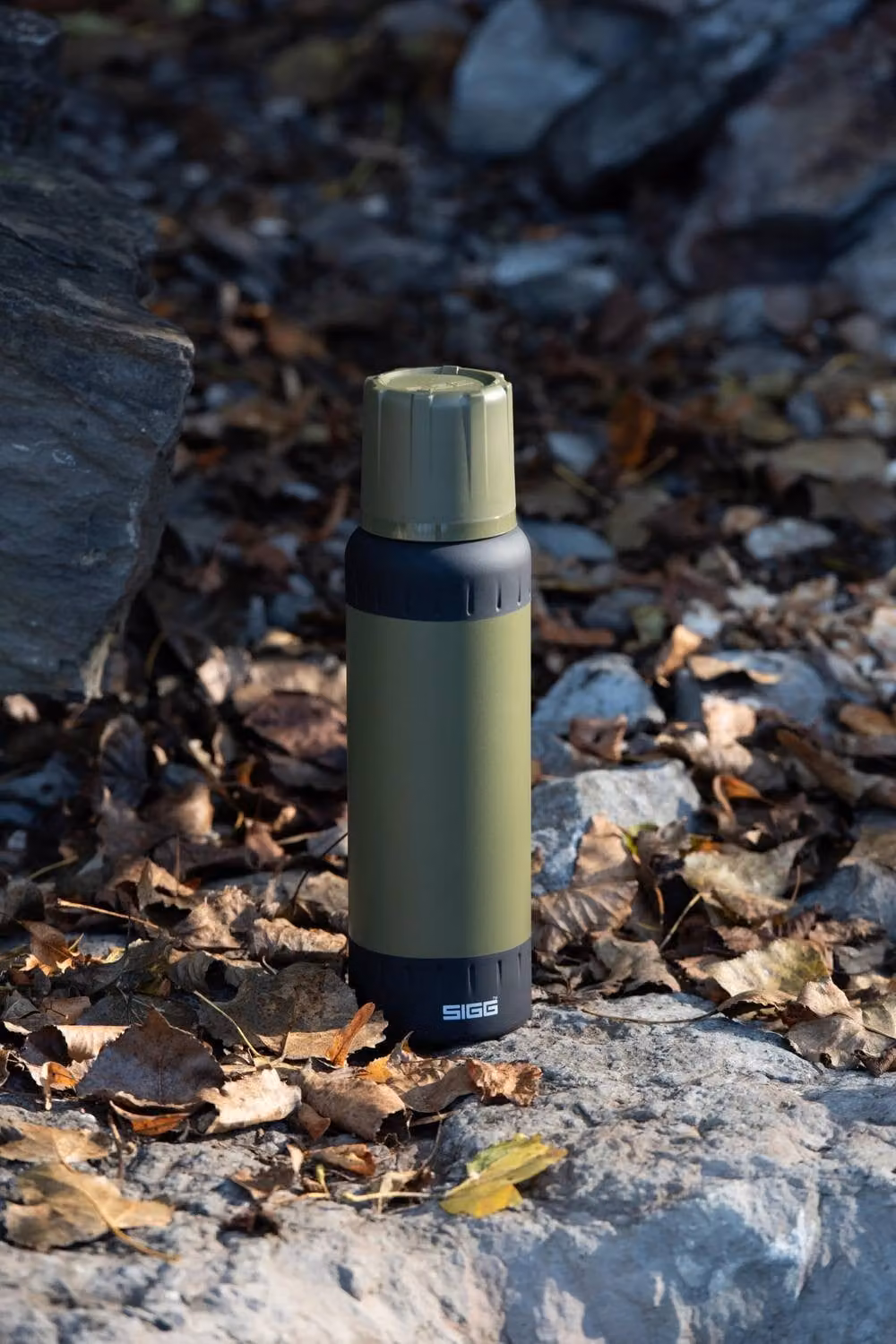 Sigg Alpine Star Insulated Bottle, 750ml, Green – 3