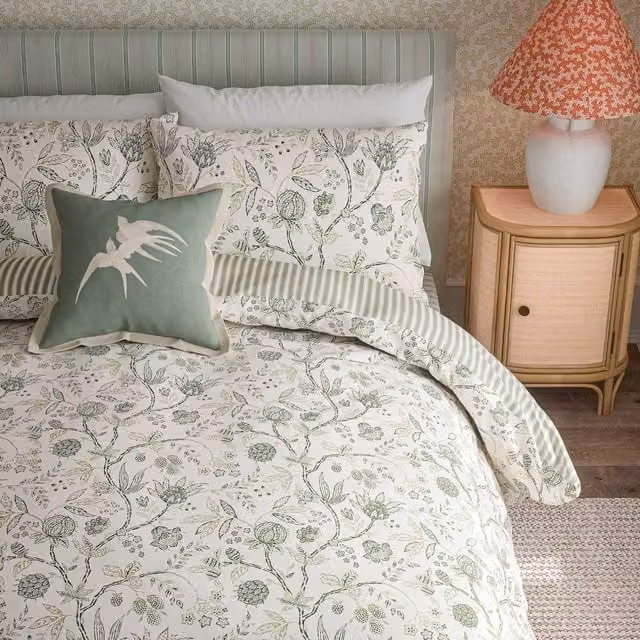 Sanderson Solaine Double Duvet Cover and Pillowcase Set, Green Floral Cotton, W: 140 cm, L: 200 cm