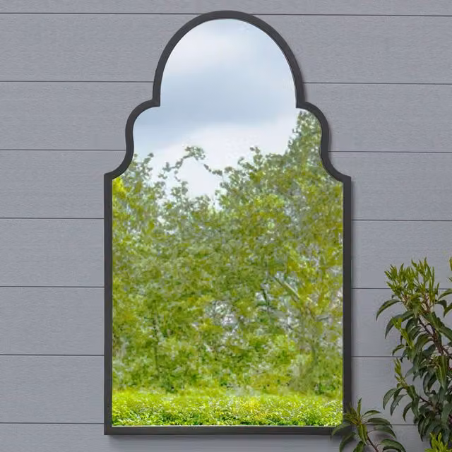 MirrorOutlet Arcus Crown Modern Metal Arch Garden Wall Mirror in Black