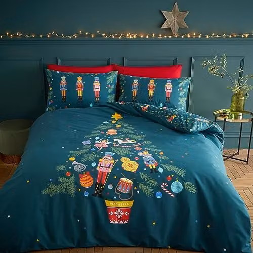 Catherine Lansfield Christmas Nutcracker Reversible King Duvet Cover Set with Pillowcases, Green, W/D/H: 180 x 200 cm, Pillowcases: 50 x 75 cm
