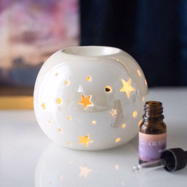 Uniqueful White Iridescent Ceramic Star Oil Burner and Wax Warmer for Tealights – 1