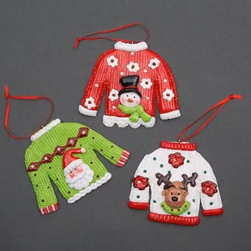 Shatchi 12-Piece Set of Multicolour Ceramic Christmas Tree Hanging Jumper Ornaments Featuring Santa, Snowman and Reindeer Figures