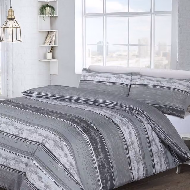 Velosso Modern Striped Duvet Cover and Pillowcase Set in Grey, 140 x 200 cm