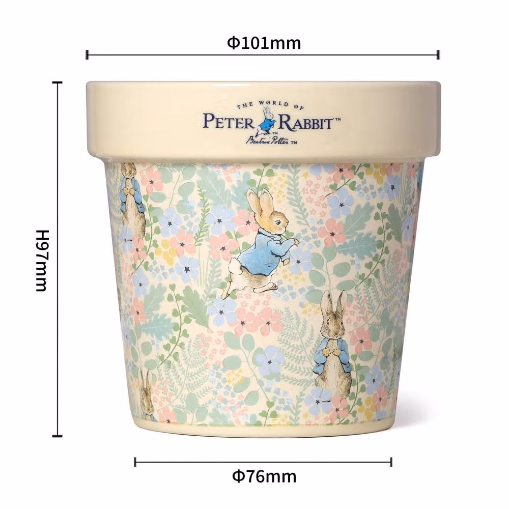 Peter Rabbit White Floral Ceramic Plant Pot Candle with Magnolia and Bergamot Scent in Off-White – 2