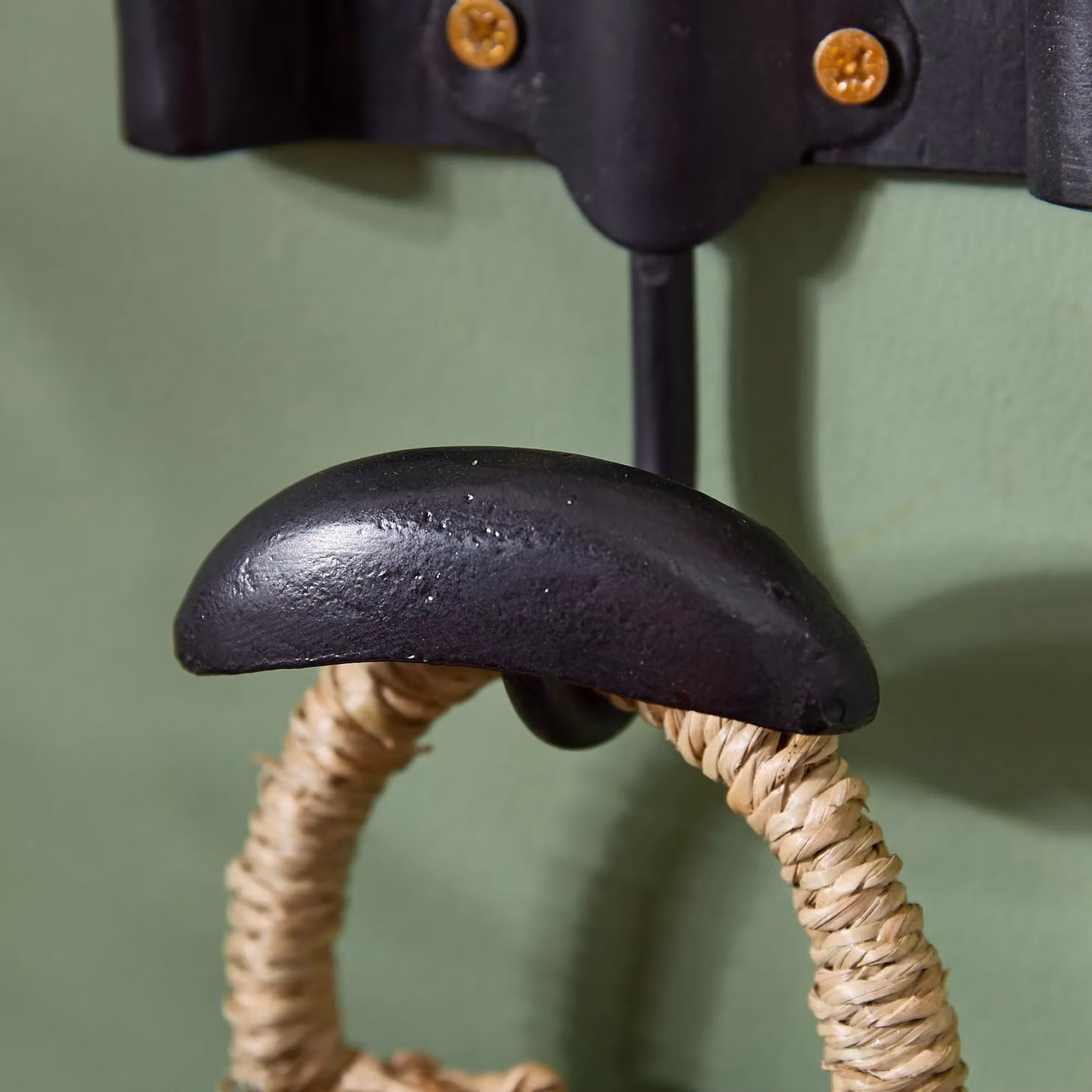 Dibor Traditional Duke Noir Single Hook Wall Coat Hanger in Matt Black – 4