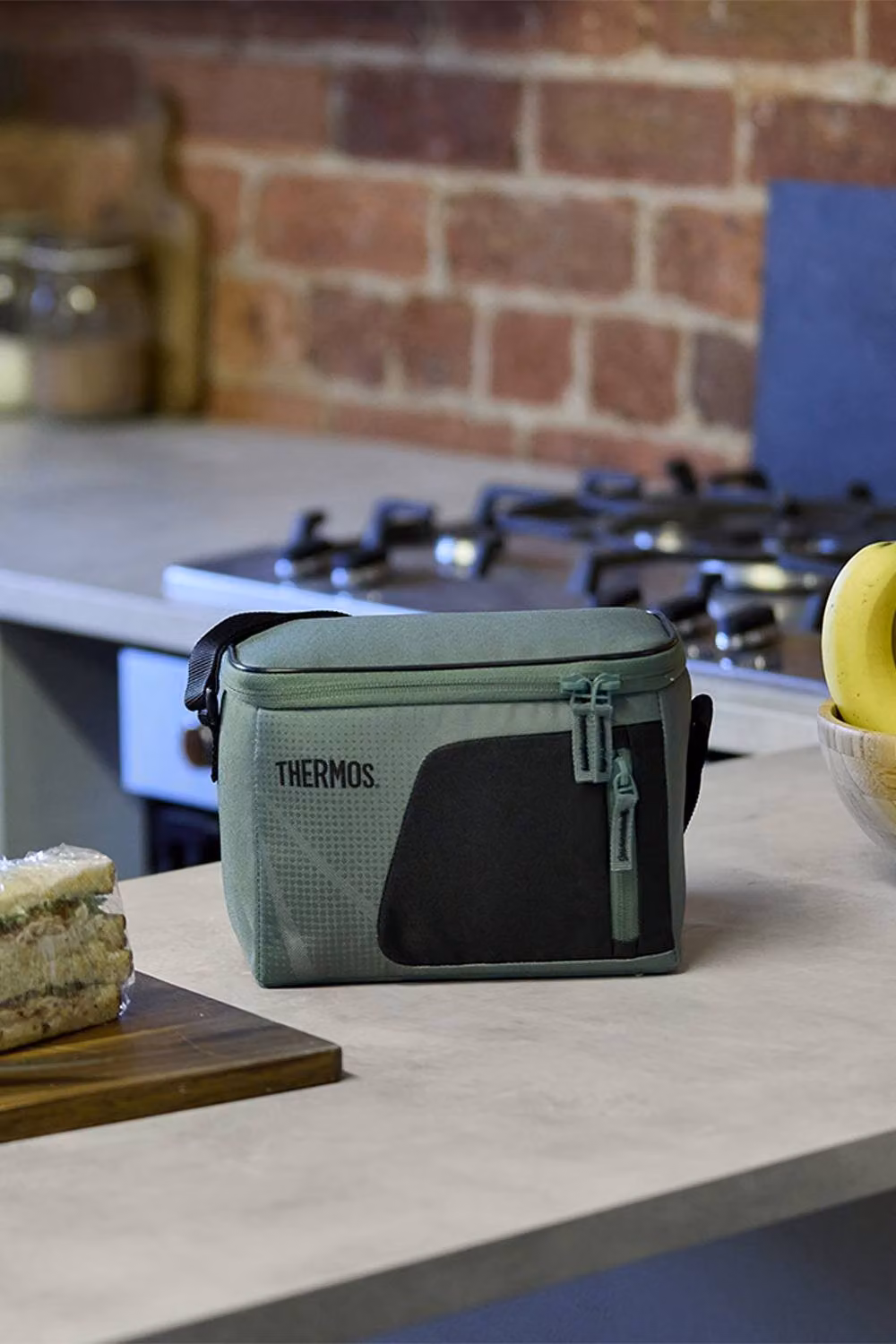 Thermos Radiance Cooler Bag and Icon Series 355ml Travel Tumbler Set in Green and Multicolour – 2
