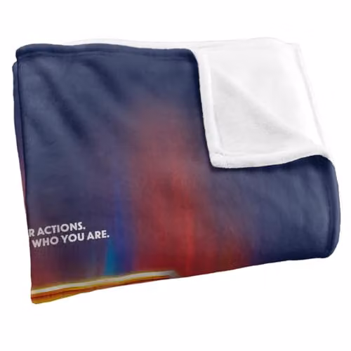 Warner Bros. Superman 2025 Glowing Shield Choices Super Soft Fleece Throw Blanket, Multicolour, W: 152 cm, D: 127 cm – 2