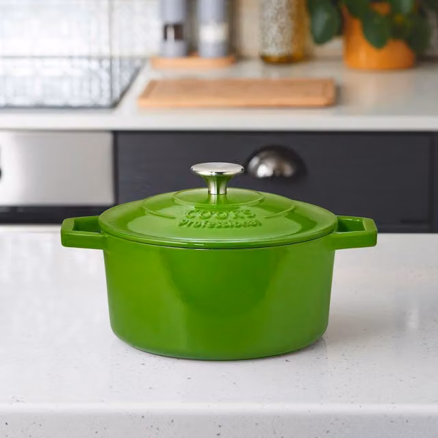 Cooks Professional Enamelled Cast Iron Round Casserole Dish, Green, 21 cm
