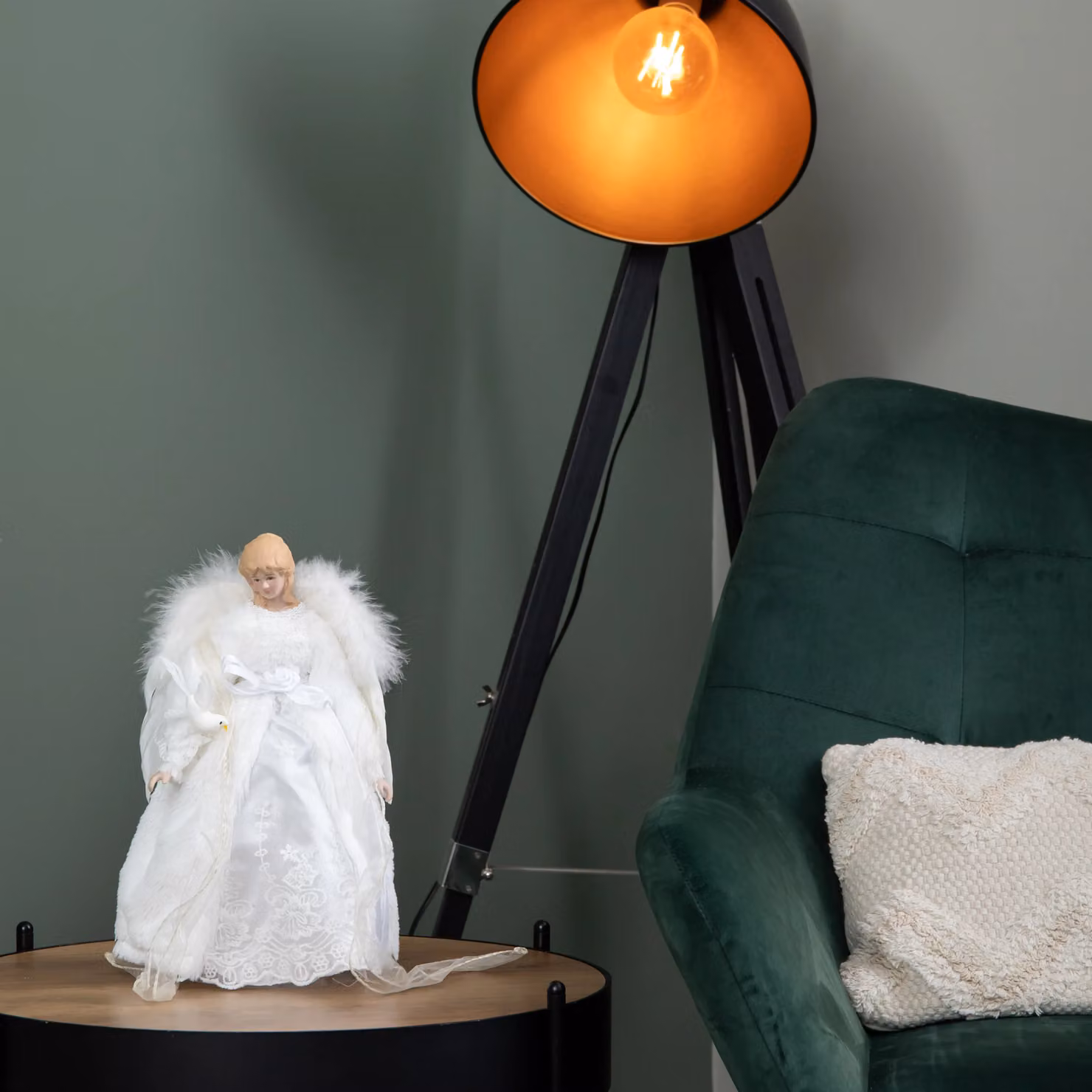 Samuel Alexander White Angel Holding Dove Christmas Tree Topper, 30 cm – 3