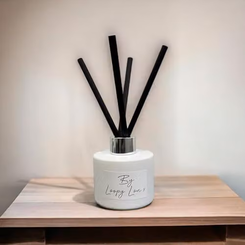 60 Second Makeover Limited Christmas Fruit Cake Luxury Flower Reed Diffuser, White