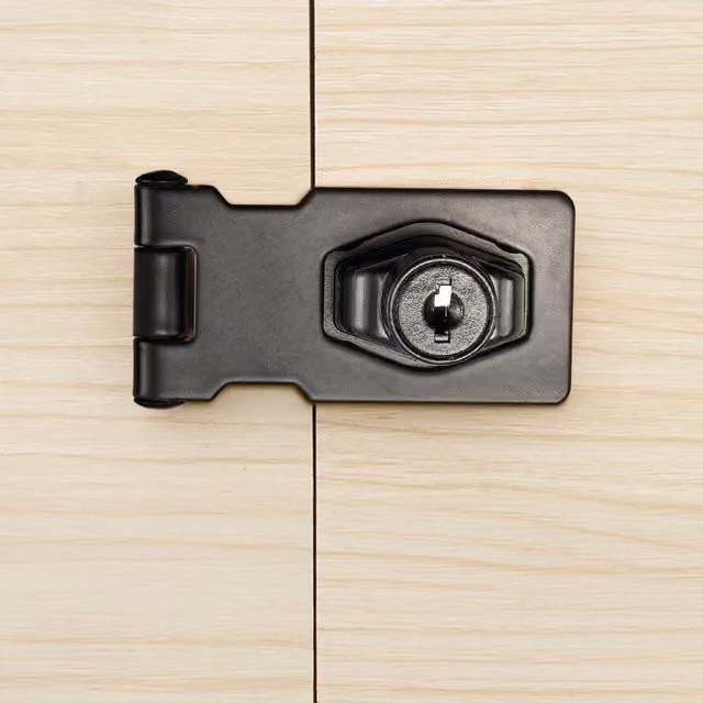 Darphe Mechanical Keyed Hasp Lock with Twist Knob in Black