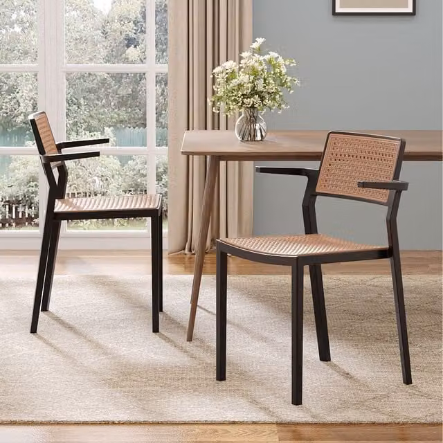 Livingandhome Set of 4 Stackable PP Rattan Dining Chairs with Armrests in Black and Brown