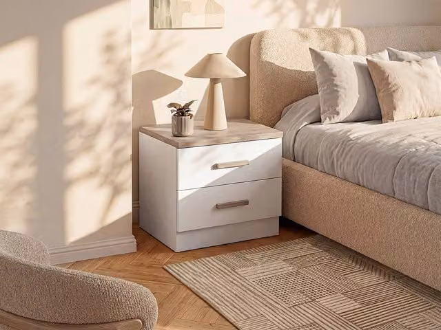 Vente-unique Skaido Bedside Table with 2 Drawers in White and Light Oak, W/D/H: 40 x 40 x 50 cm – 1