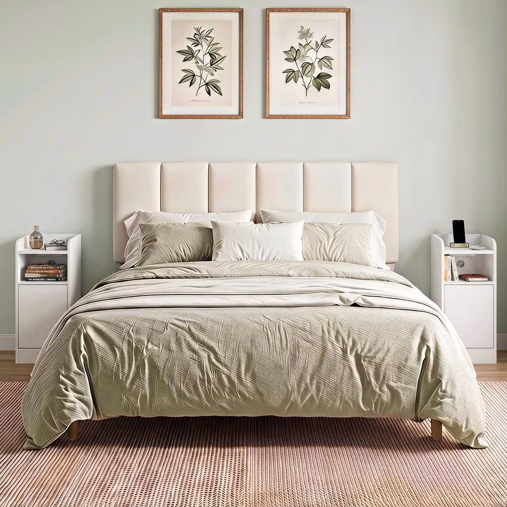 HOMCOM Set of 2 Slim White Bedside Tables with Charging Station – 2