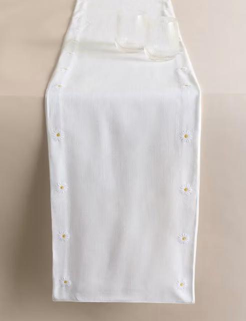 M&S White Floral Pure Cotton Daisy Rectangular Table Runner
