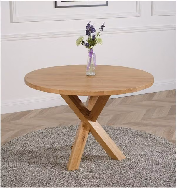 Thats Furniture Oregon Round Oak Dining Table and 4 Yale Chairs, Brown, W/D/H: 110 x 110 x 76 cm
