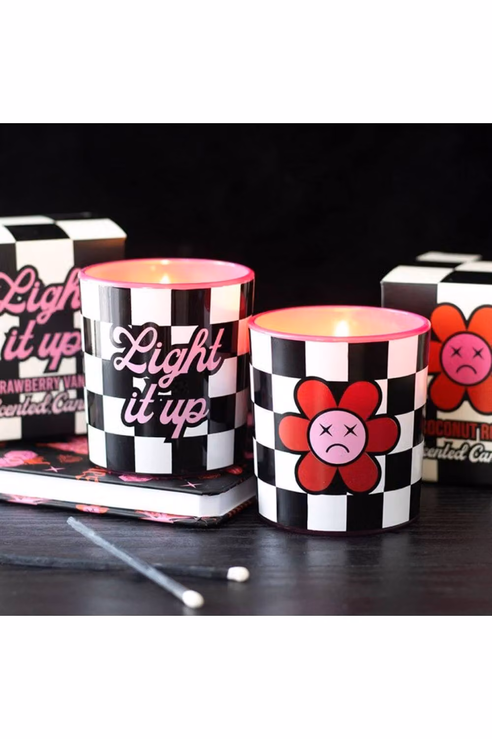 KDMD Sad Flower Coconut Rose Scented Candle in Black with 35-Hour Burn Time – 3