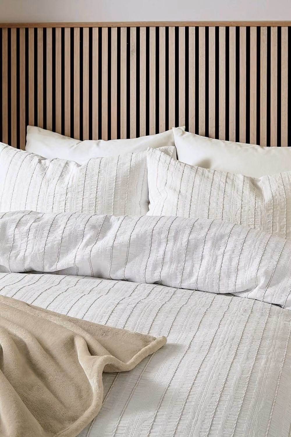 Helena Springfield Waffle Stripe Duvet Cover and Pillowcase Set in Beige and White, W/D/H: 140 x 200 cm – 2