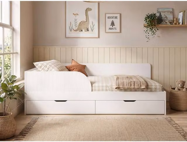 Flair Aris Single Montessori Bed with Storage Drawers in White, W/D/H: 90 x 190 x 65 cm