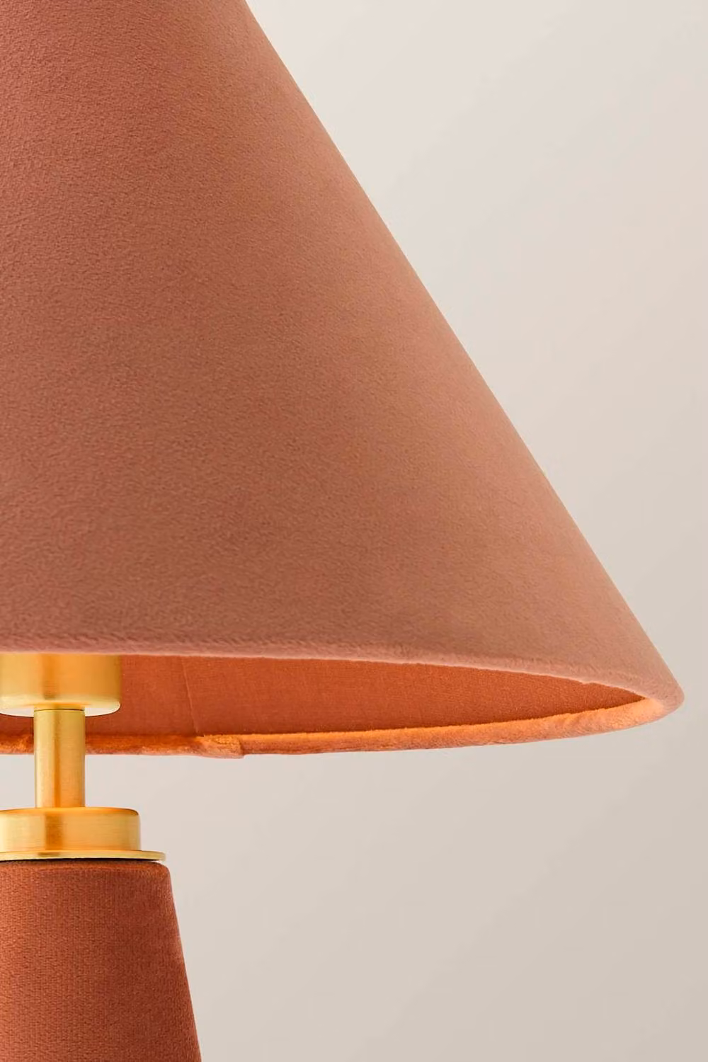 ValueLights Martha Conical Table Lamp in Dusty Pink Velvet with Gold/Brass Base and Bulb Included – 3