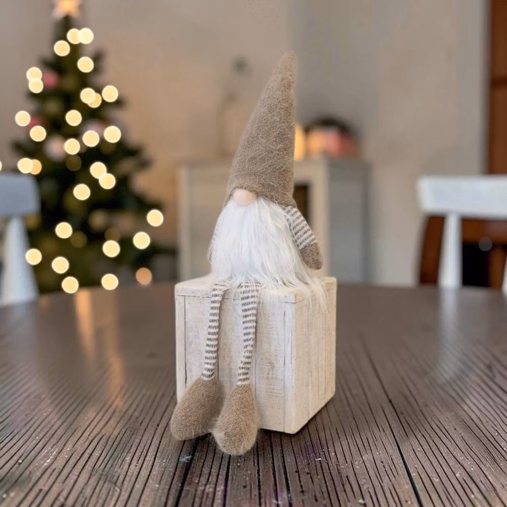 Four Candle Pine Beige Dangly Leg Christmas Gonk, Height: 63 cm – 2
