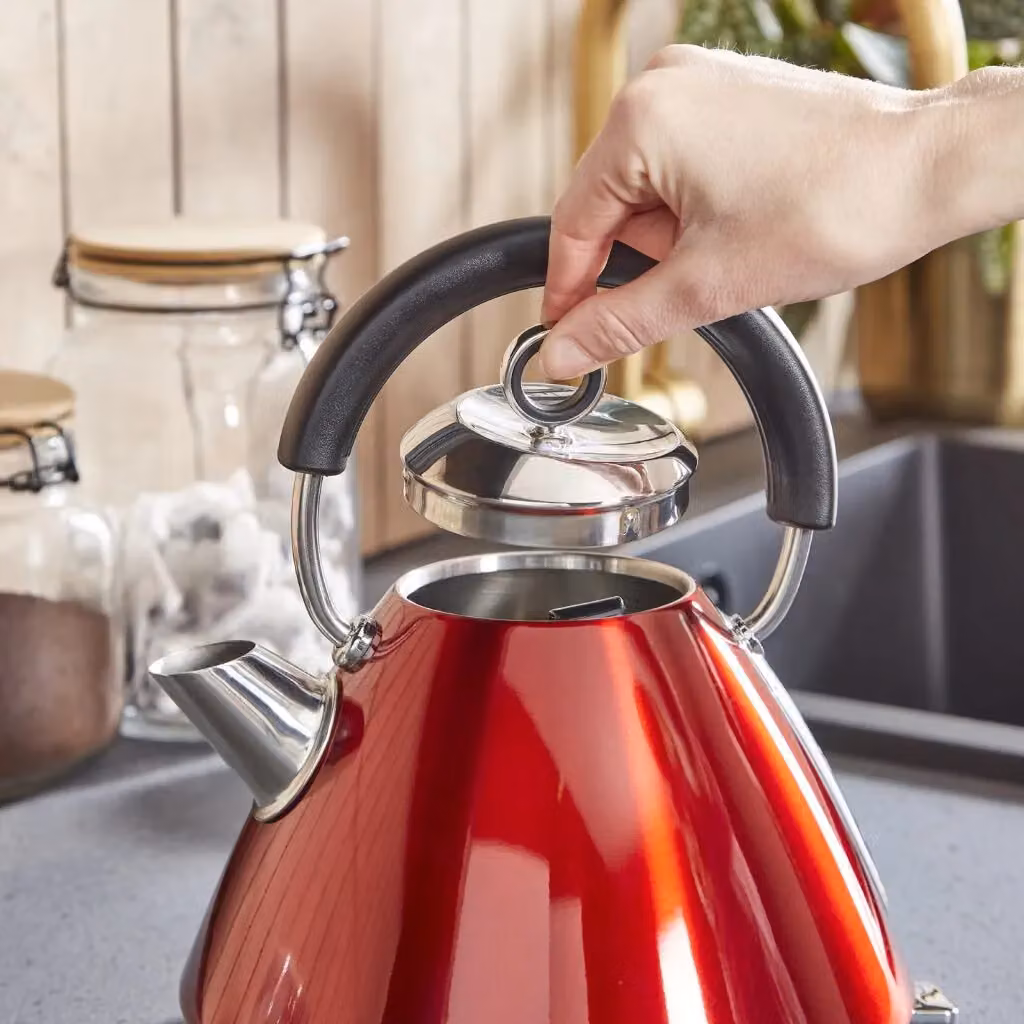 Morphy Richards Accents Pyramid Kettle, 1.5 l, Metallic Red – 7