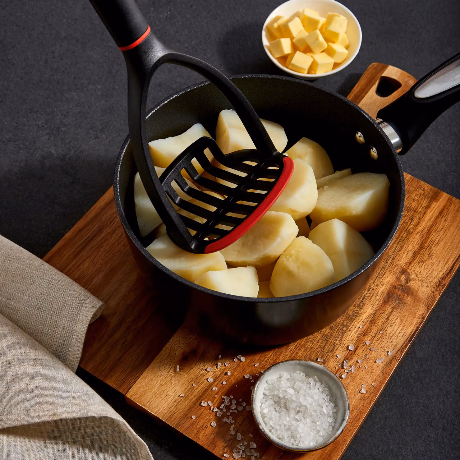 Morphy Richards Masher and Ladle Utensil Set in Black, Heat Resistant Nylon and Silicone Kitchen Tools – 3