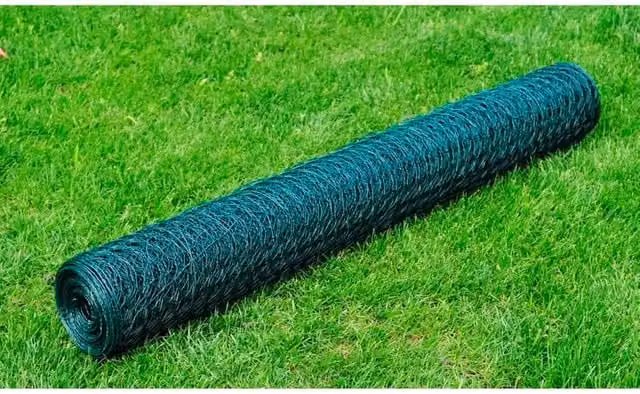 Berkfield Home Green PVC Coated Galvanised Steel Chicken Wire Fence, H: 25 cm x L: 1 m – 1