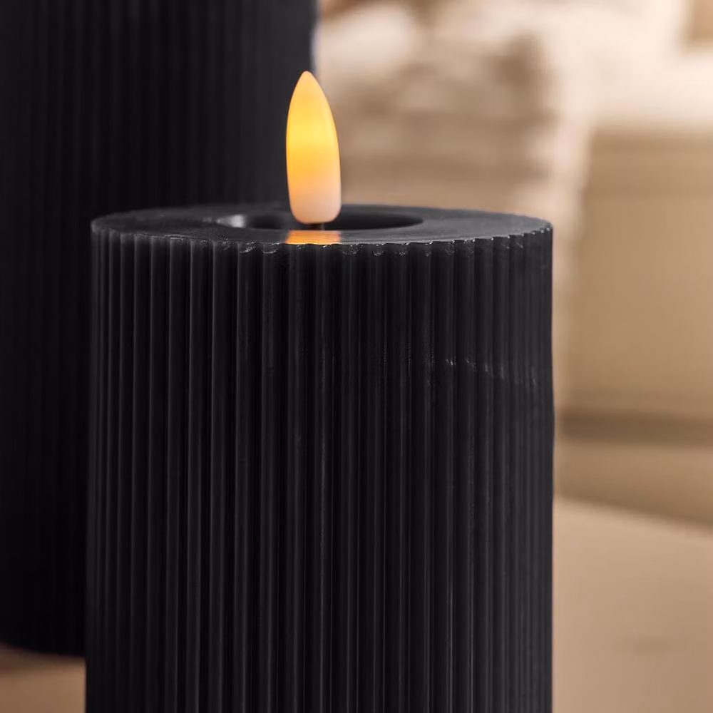 OHS Set of 3 Ribbed Black Flameless LED Pillar Candles with Flickering Effect – 5