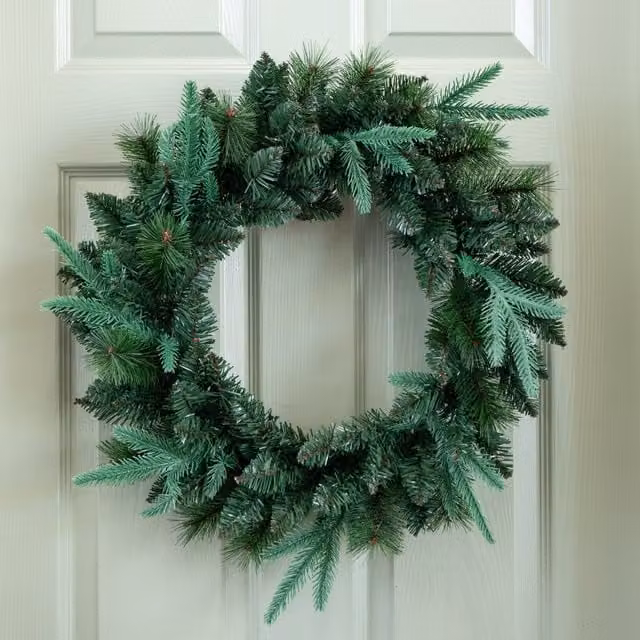 Premier 50cm Green Norfolk Pine Christmas Wreath