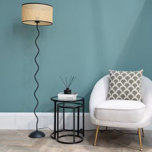 ValueLights Black Metal Wavy Single Stem Floor Lamp with Natural Wicker Shade and LED Bulb, H 155 cm x W 35 cm x D 35 cm – 2