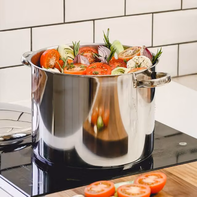 MasterClass Stainless Steel Stockpot, 14 Litre, Grey and Silver – 1