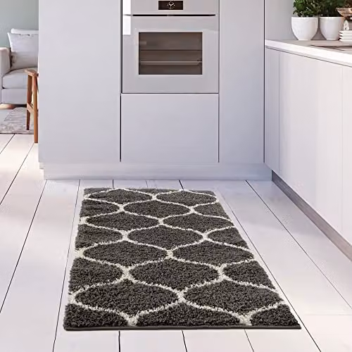 THE RUGS Moroccan Shaggy Area Rug in Grey and White, W: 60 cm, D: 110 cm, H: 3 cm – 4