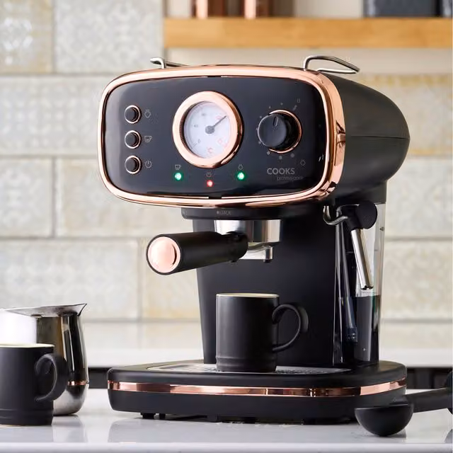 15-Bar Retro Espresso Coffee Machine with Steam Wand and Cocoa Function in Black and Stainless Steel