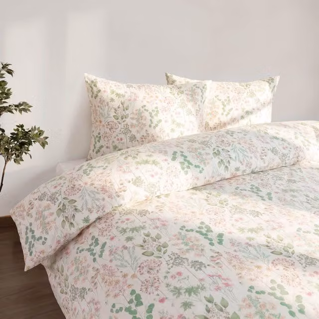 Martex Studio Edition Wildflower Field Floral Duvet Cover Set, White and Multicolour, W: 140 cm, L: 200 cm