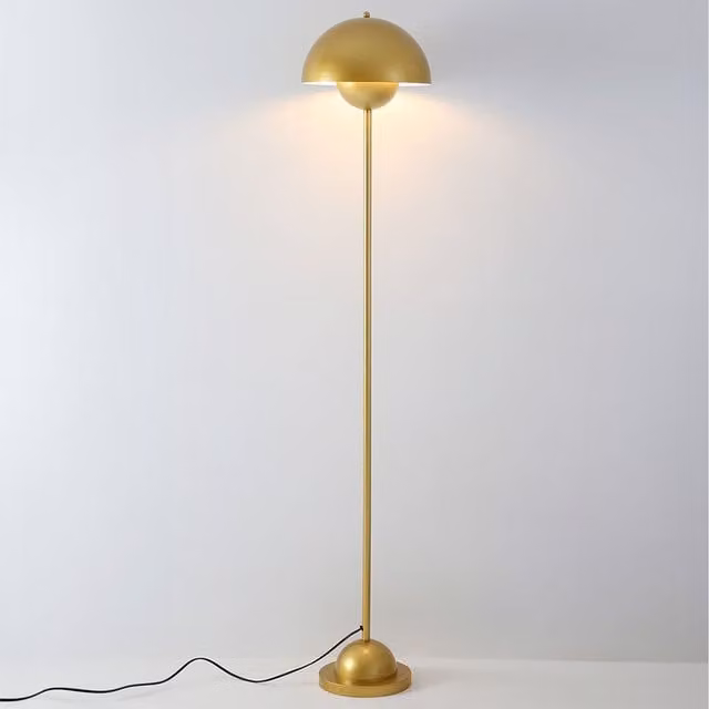 Livingandhome Gold and Brass Metal Sphere Floor Lamp