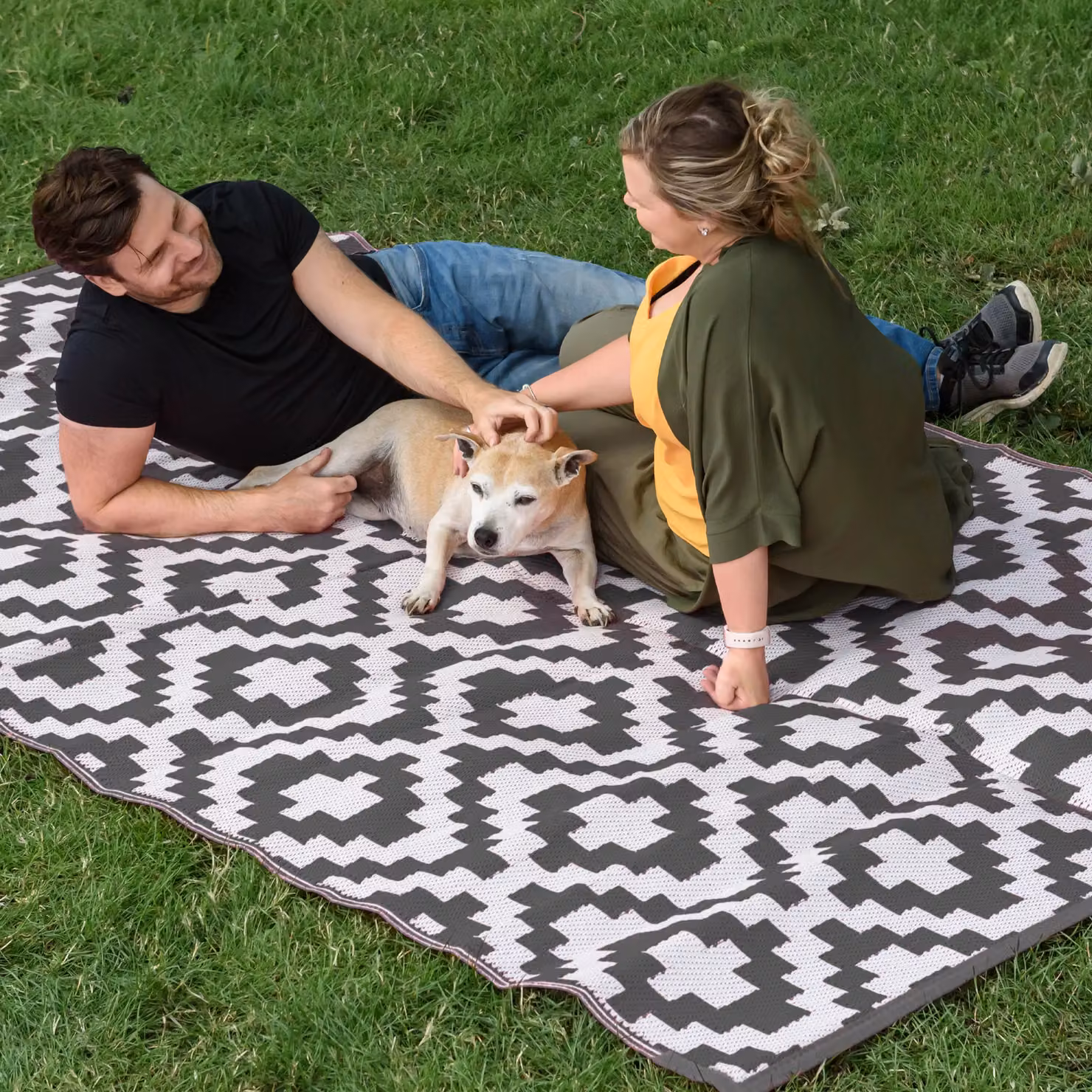 Valiant Geometric Grey Waterproof Outdoor and Indoor Garden Rug, W: 270 cm, D: 180 cm – 6