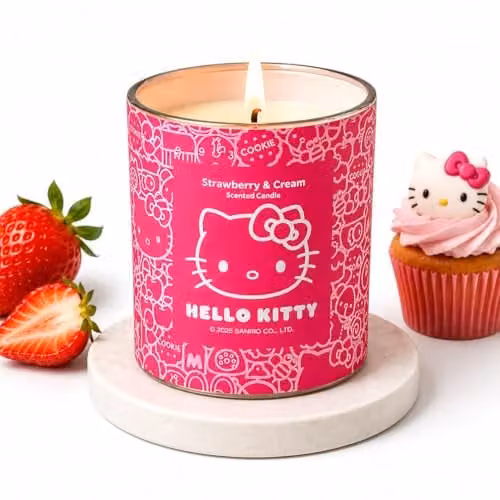 Hello Kitty Strawberry & Cream Scented Candle, 213g