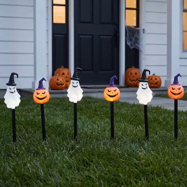 Garden Greatness 6 Pack Spooky Halloween LED Stake Lights in Multicolour and White